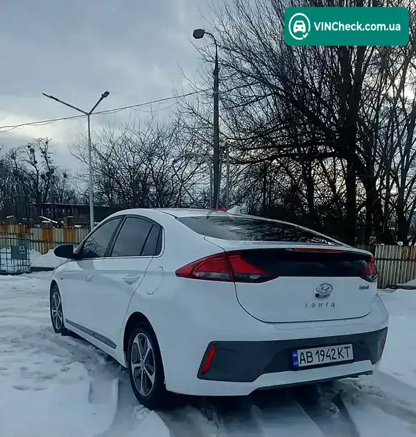 Hyundai Ioniq 2020, фото з оголошення 2 з 21, VIN KMHC75LC1LU234782