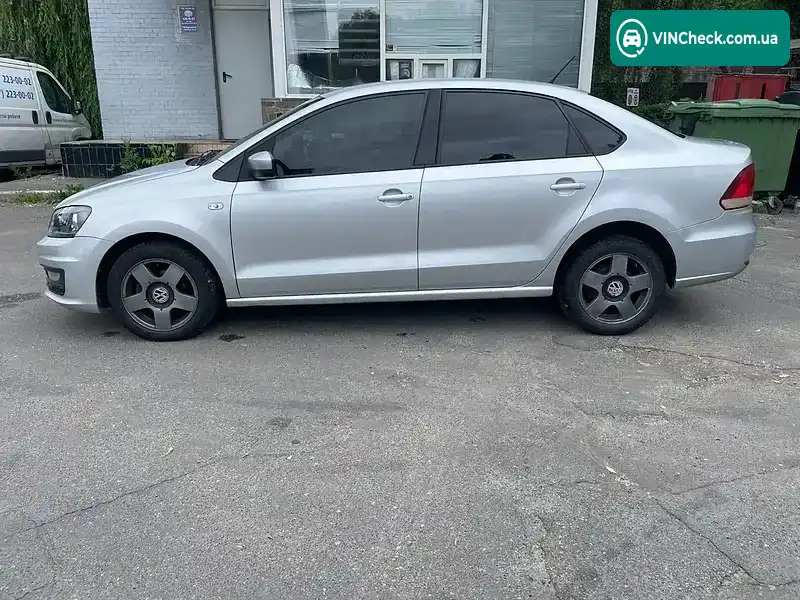 Volkswagen Polo 2015, фото з оголошення 2 з 8, VIN XW8ZZZ61ZFG050451