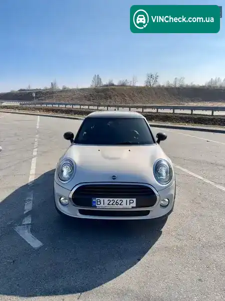 MINI Hatch 2016, фото з оголошення 2 з 15, VIN WMWXP5C56G3B76882