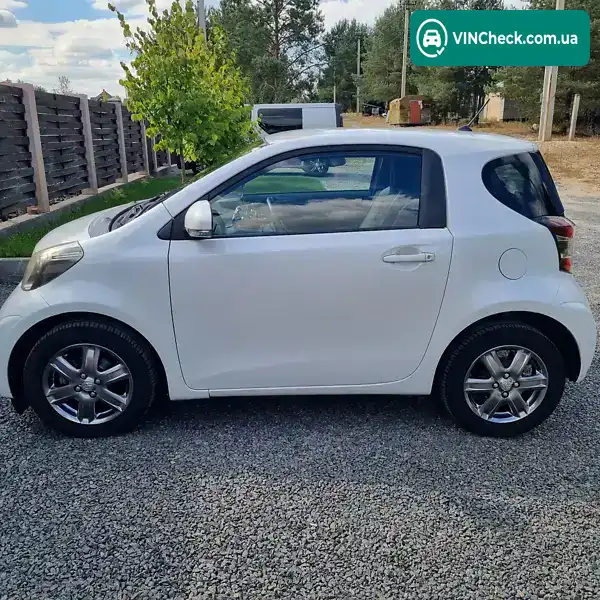 Toyota IQ 2009, фото з оголошення 2 з 20, VIN JTNML11000J002141