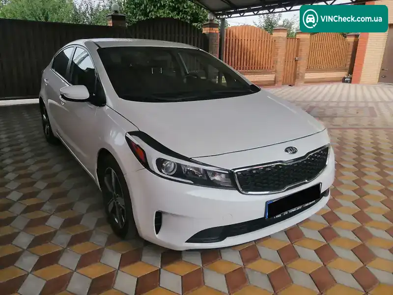 Kia Forte 2018, фото з оголошення 2 з 14, VIN 3KPFL4A76JE267026