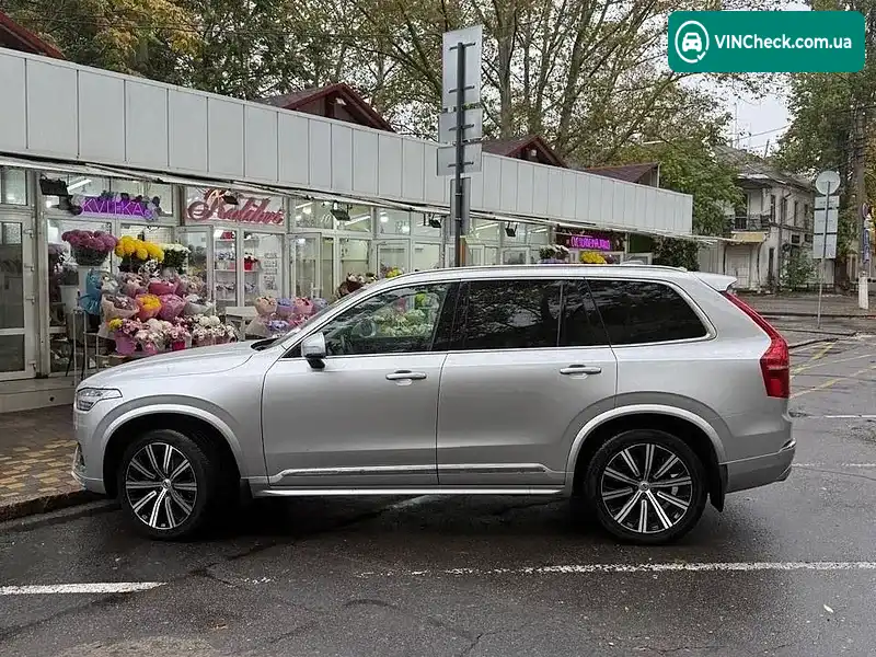 Volvo XC90 2020, фото з оголошення 2 з 17, VIN YV1LFK2UCL1615977
