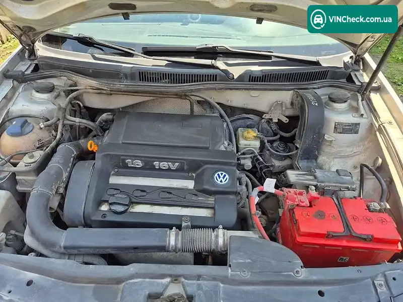 Volkswagen Golf 2000, фото з оголошення 1 з 10, VIN WVWZZZ1JZYW590737