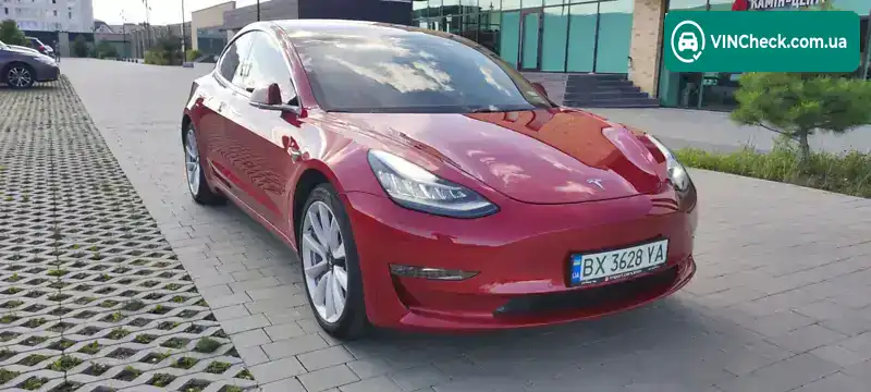 Tesla Model 3 2018, фото з оголошення 2 з 21, VIN 5YJ3E1EA1JF031122