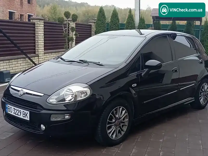 Fiat Punto 2010, фото з оголошення 1 з 20, VIN ZFA19900000717463