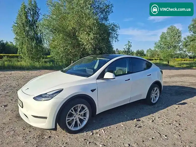 Tesla Model Y 2023, фото з оголошення 2 з 14, VIN 7SAYGDEE8PA126452
