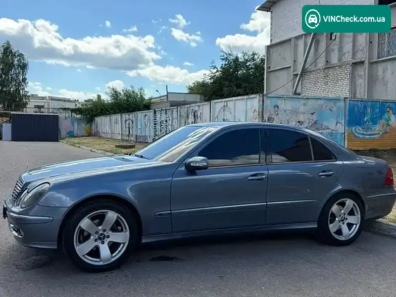 Mercedes-Benz E-Class 2005, фото з оголошення 2 з 9, VIN WDB2110221A922543