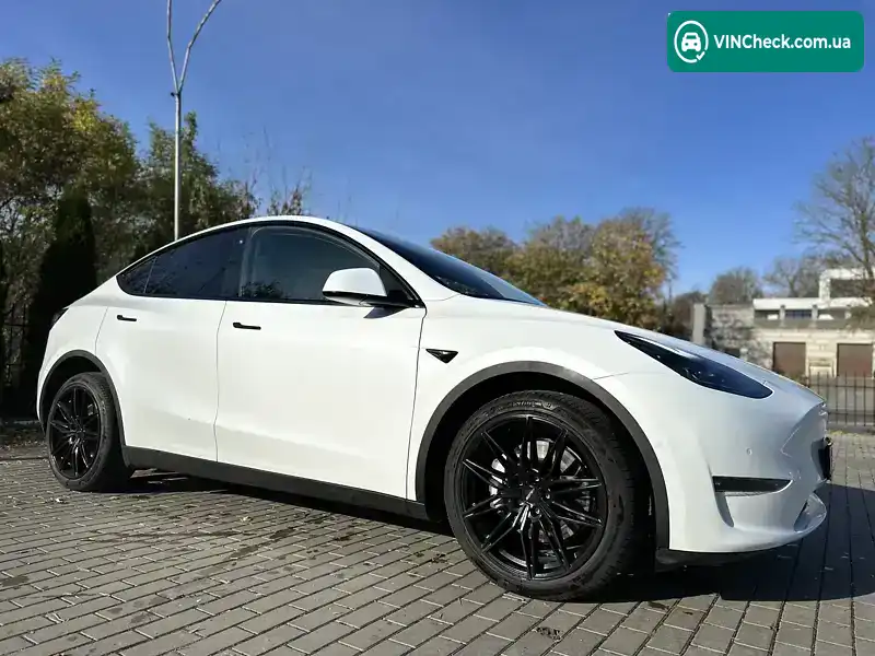 Tesla Model Y 2022, фото з оголошення 1 з 14, VIN LRWYGCEK4NC350051