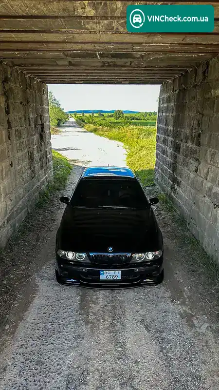 BMW 5 Series 2003, фото з оголошення 2 з 8, VIN WBADK910801084137