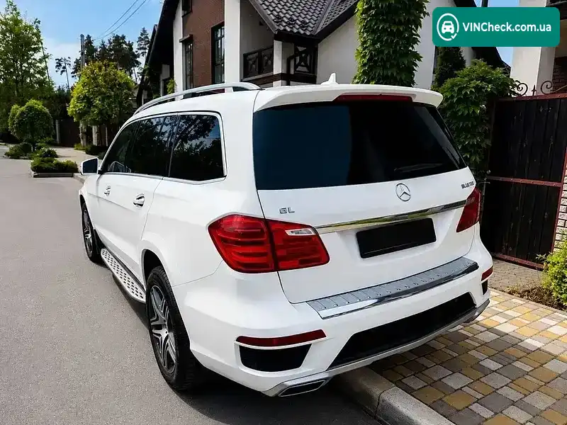 Mercedes-Benz GL-Class 2012, фото з оголошення 2 з 14, VIN WDC1668241A113284