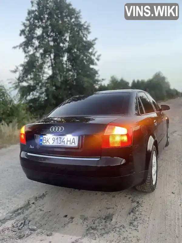 Audi A4 2002, фото з оголошення 1 з 9, VIN WAUZZZ8E72A255515