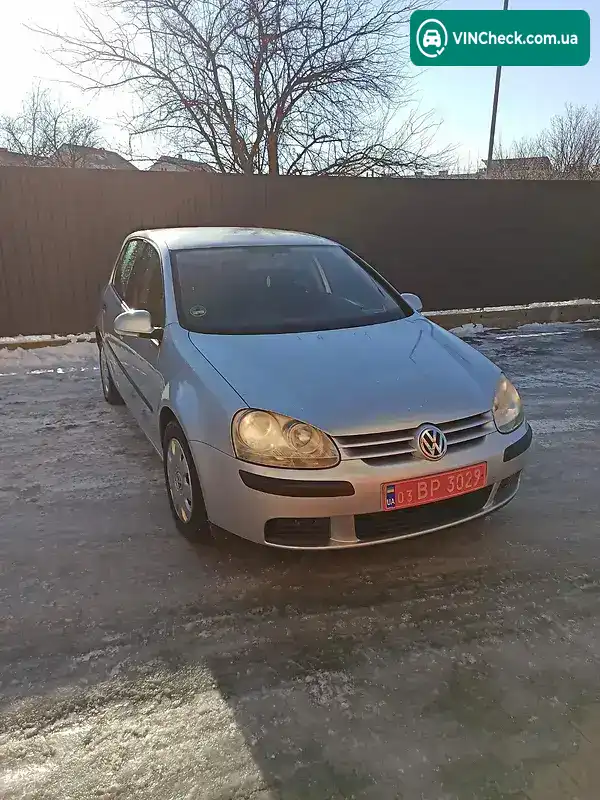 Volkswagen Golf 2004, фото з оголошення 1 з 7, VIN WVWZZZ1KZ5B061278