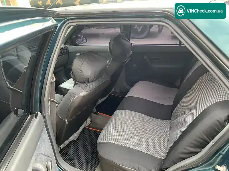 Renault 19 1994, фото з оголошення 2 з 9, VIN VF1L53B0512360292
