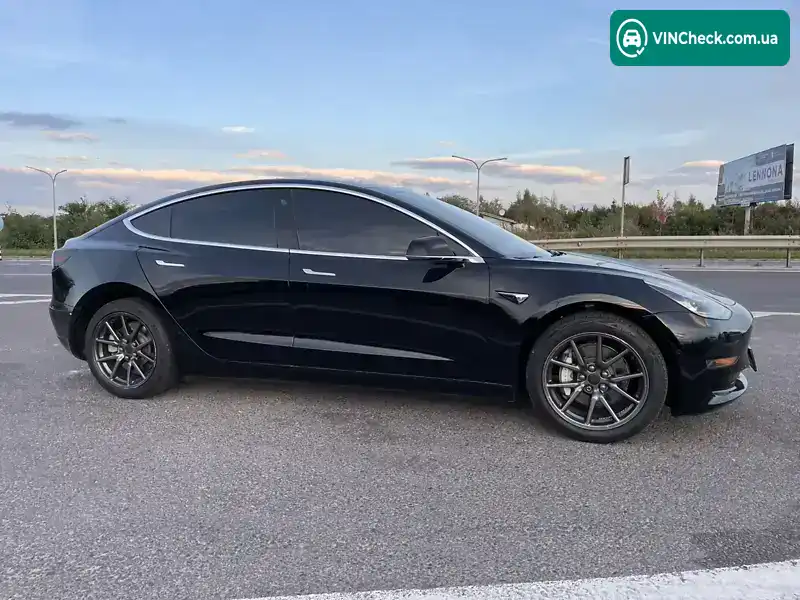 Tesla Model 3 2019, фото з оголошення 2 з 21, VIN 5YJ3E1EA0KF414096