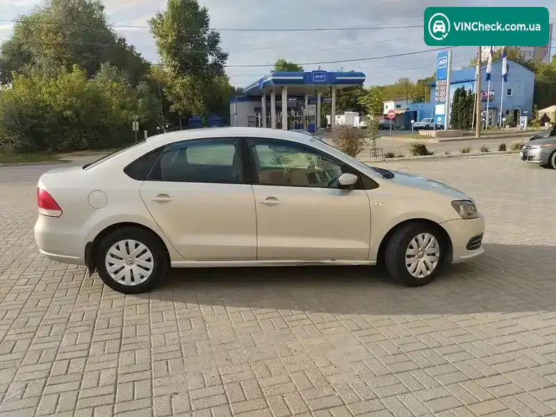 Volkswagen Polo 2011, фото з оголошення 2 з 11, VIN XW8ZZZ61ZCG005713