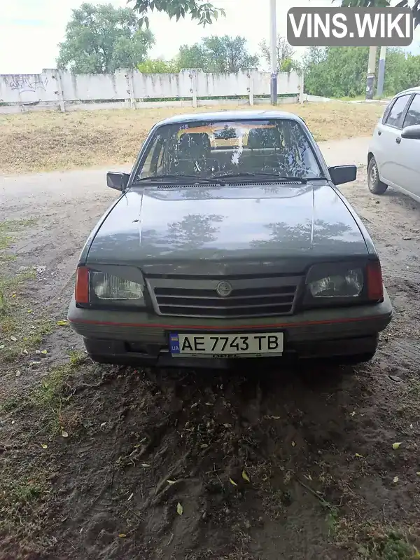Opel Ascona 1986, фото з оголошення 1 з 21, VIN W0L000086G6097165