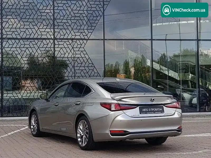 Lexus ES 2024, фото з оголошення 2 з 10, VIN JTHB71B1702253867