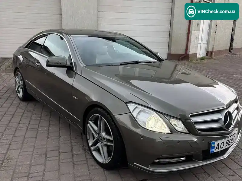 Mercedes-Benz E-Class 2011, фото з оголошення 2 з 16, VIN WDD2073231F135995