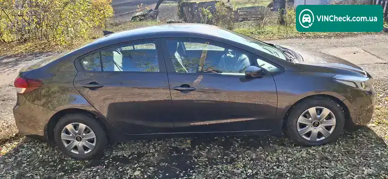 Kia Forte 2017, фото з оголошення 2 з 12, VIN 3KPFK4A78JE167383