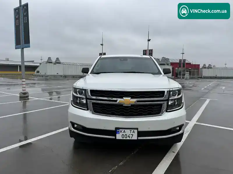 Chevrolet Tahoe 2017, фото з оголошення 2 з 21, VIN 1GNSKBKC7HR310697