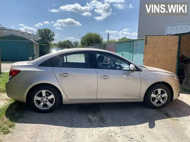 Chevrolet Cruze 2010, фото з оголошення 2 з 9, VIN KL1JF6959BK016023