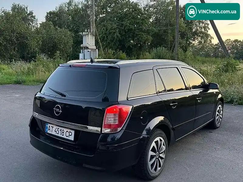 Opel Astra 2008, фото з оголошення 2 з 11, VIN W0L0AHL3582191872