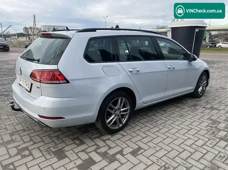 Volkswagen Golf 2017, фото з оголошення 2 з 20, VIN WVWZZZAUZHP750641