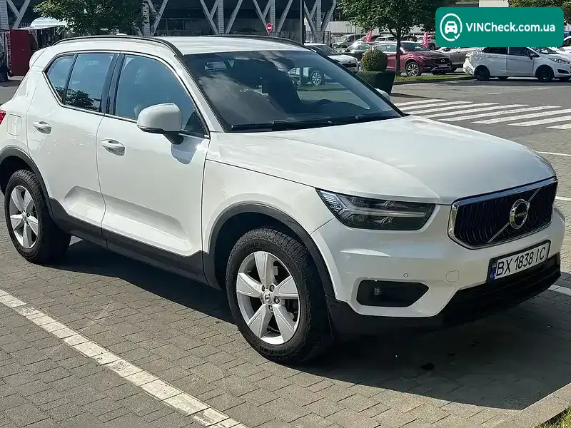 Volvo XC40 2019, фото з оголошення 2 з 20, VIN YV1XZ72BDL2277707