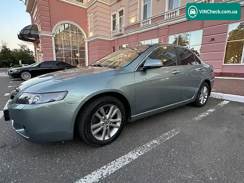 Honda Accord 2004, фото з оголошення 2 з 9, VIN JHMCL76404C216593