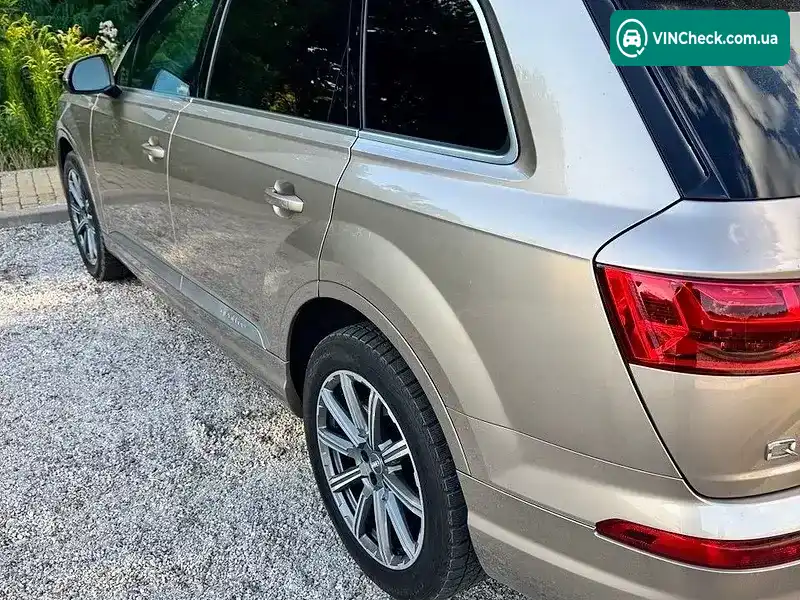 Audi Q7 2018, фото з оголошення 2 з 15, VIN WA1VAAF77JD031506