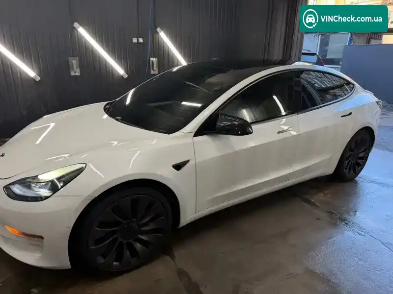 Tesla Model 3 2021, фото з оголошення 1 з 11, VIN 5YJ3E1EC5MF076277