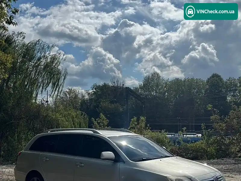 Toyota Avensis 2004, фото з оголошення 1 з 20, VIN SB1EJ56L30E030117