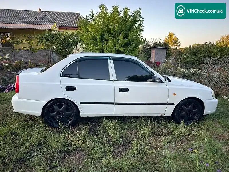 Hyundai Accent 2001, фото з оголошення 1 з 20, VIN NLHCG41BP1Z017983