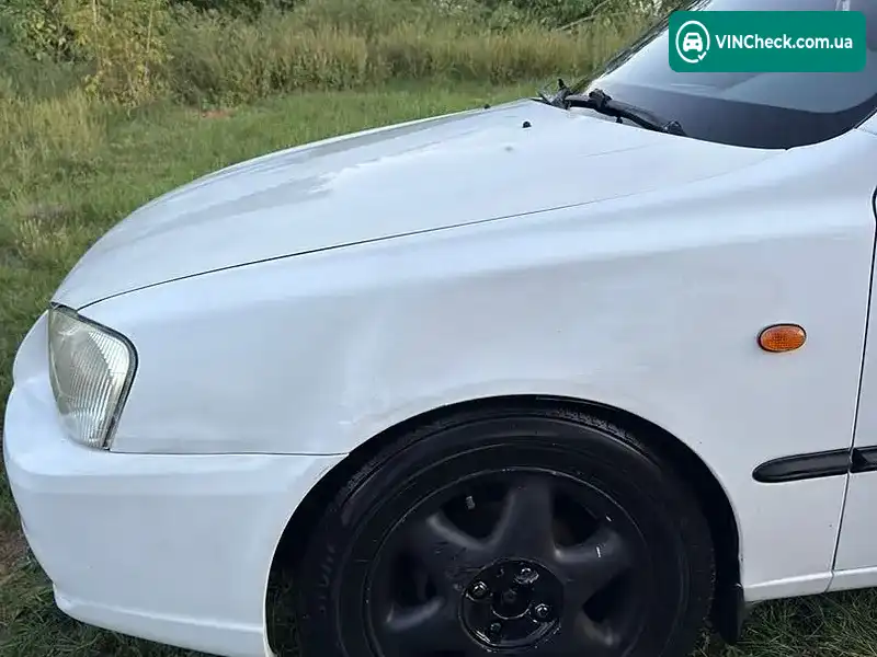 Hyundai Accent 2001, фото з оголошення 2 з 20, VIN NLHCG41BP1Z017983