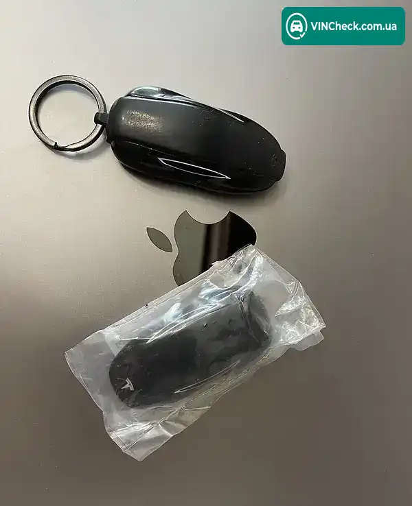 Tesla Model S 2015, фото з оголошення 2 з 20, VIN 5YJSA1E25FF104841