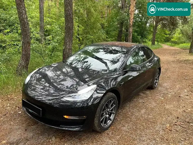 Tesla Model 3 2018, фото з оголошення 2 з 13, VIN 5YJ3E1EA0JF027434