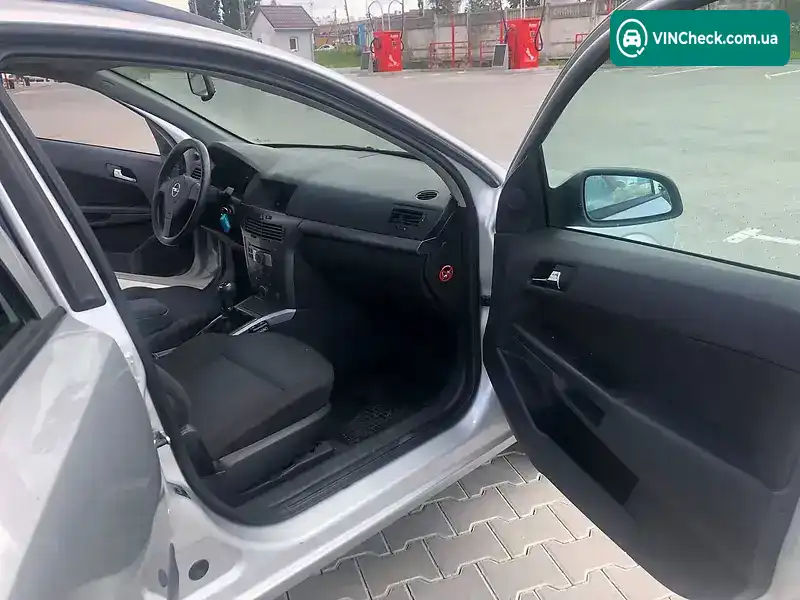 Opel Astra 2004, фото з оголошення 1 з 20, VIN W0L0AHL3552005257