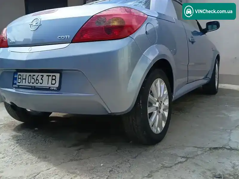 Opel Tigra 2005, фото з оголошення 2 з 16, VIN W0L0XCR975E041982