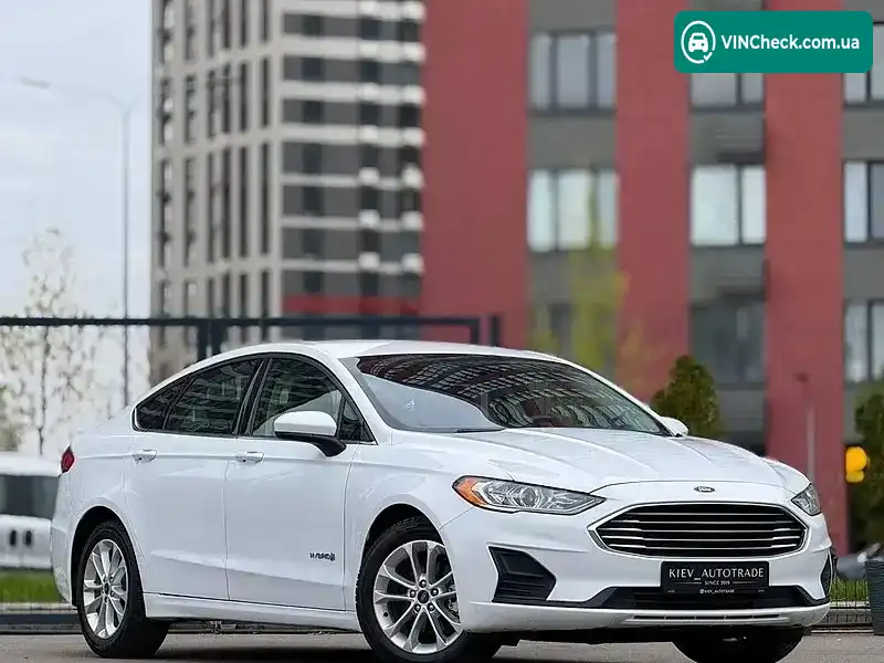 Ford Fusion 2018, фото з оголошення 1 з 21, VIN 3FA6P0LU6KR143970