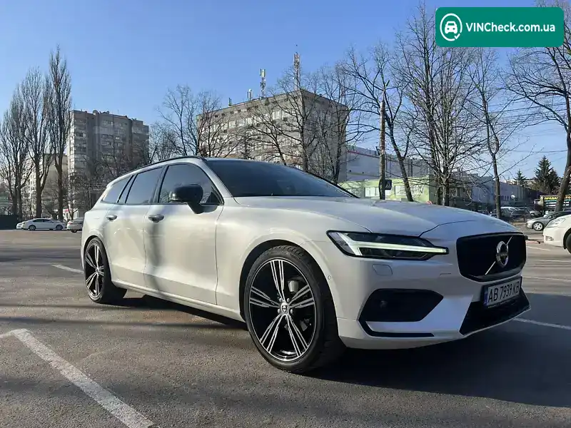 Volvo V60 2018, фото з оголошення 1 з 20, VIN YV1ZWA8VCK1026020