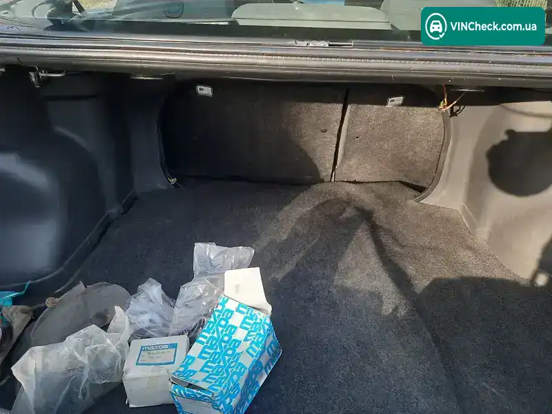 Mazda 323 1995, фото з оголошення 2 з 13, VIN JMZBA125200171595
