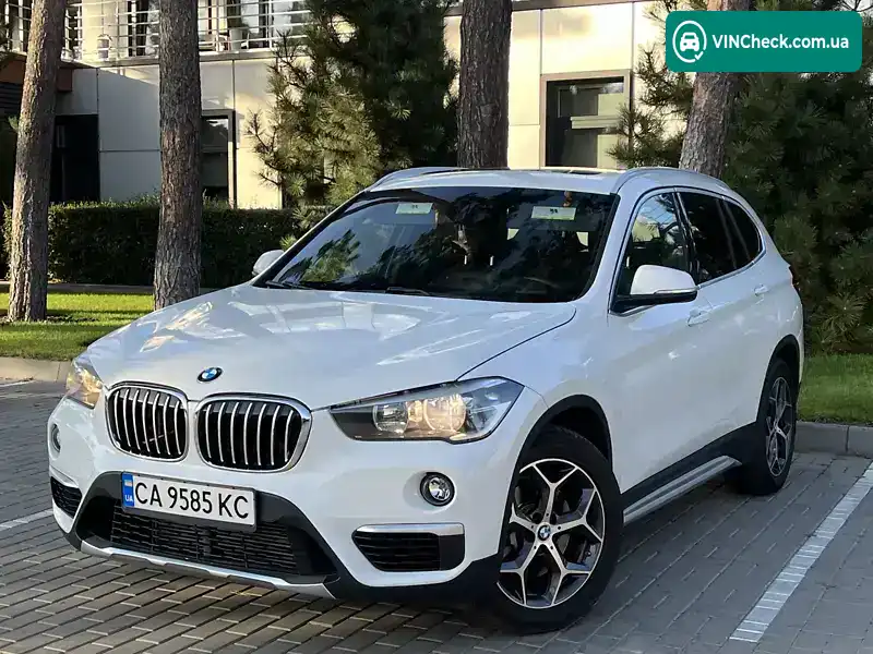BMW X1 2018, фото з оголошення 1 з 13, VIN WBXHU7C39J5L07762