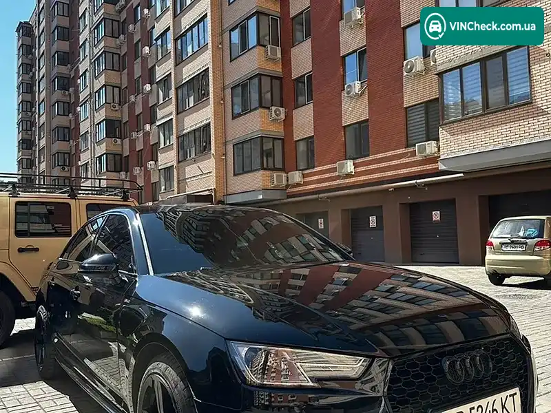 Audi A4 2018, фото з оголошення 1 з 10, VIN WAUDNAF47KA021618