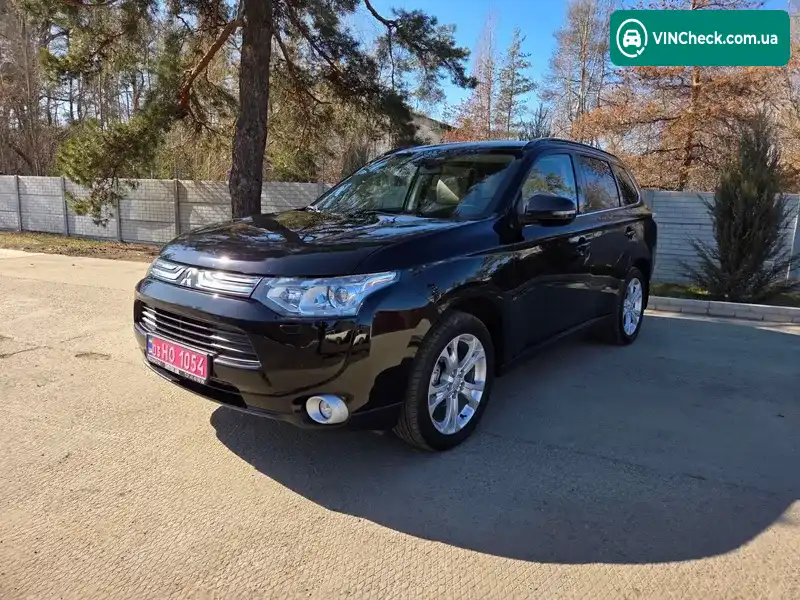 Mitsubishi Outlander 2013, фото з оголошення 2 з 20, VIN JMBXTGF7WDZ003136