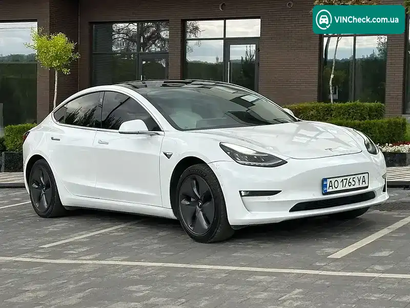 Tesla Model 3 2019, фото з оголошення 2 з 21, VIN 5YJ3E1EA8LF591108