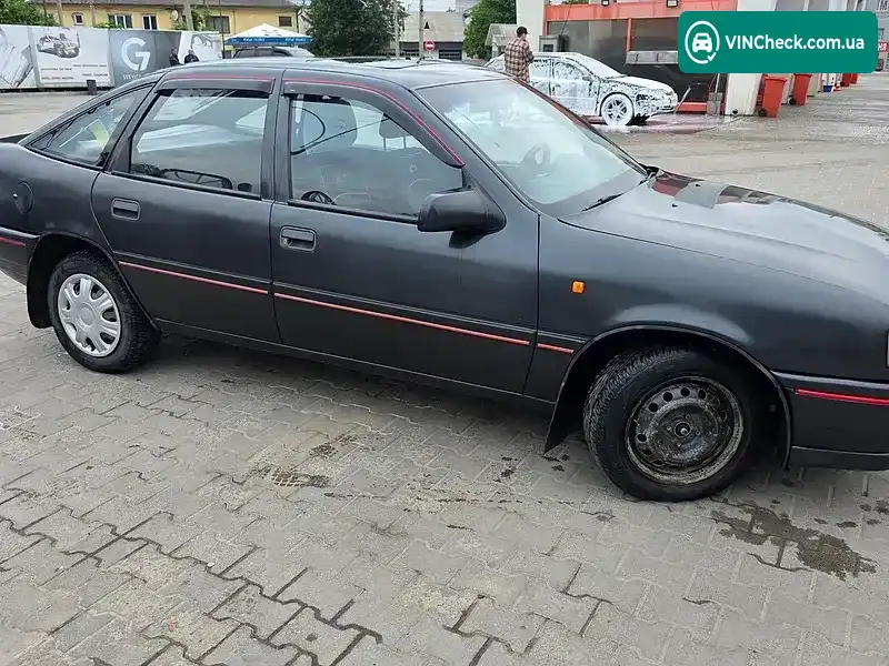 Opel Vectra 1989, фото з оголошення 2 з 7, VIN W0L000089K5188028