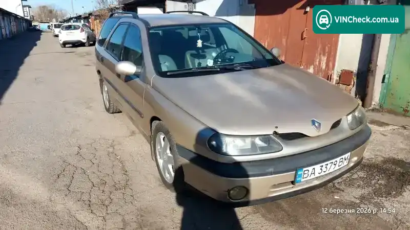 Renault Laguna 2000, фото з оголошення 2 з 21, VIN VF1K5640521749418