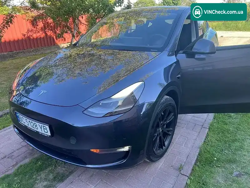 Tesla Model Y 2023, фото з оголошення 1 з 9, VIN 7SAYGDEE8PF913825