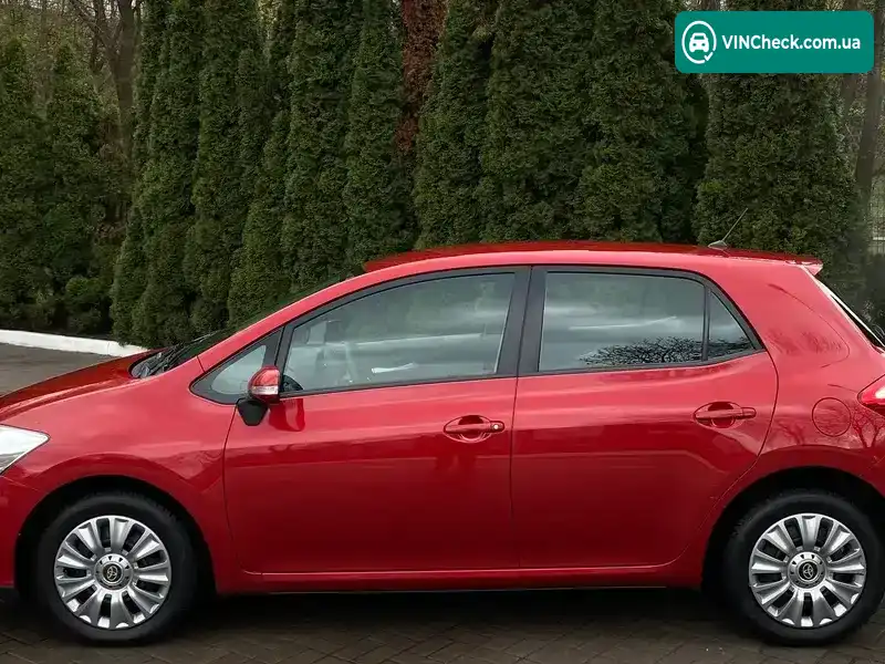 Toyota Auris 2010, фото з оголошення 2 з 21, VIN NMTKV56E90R062874