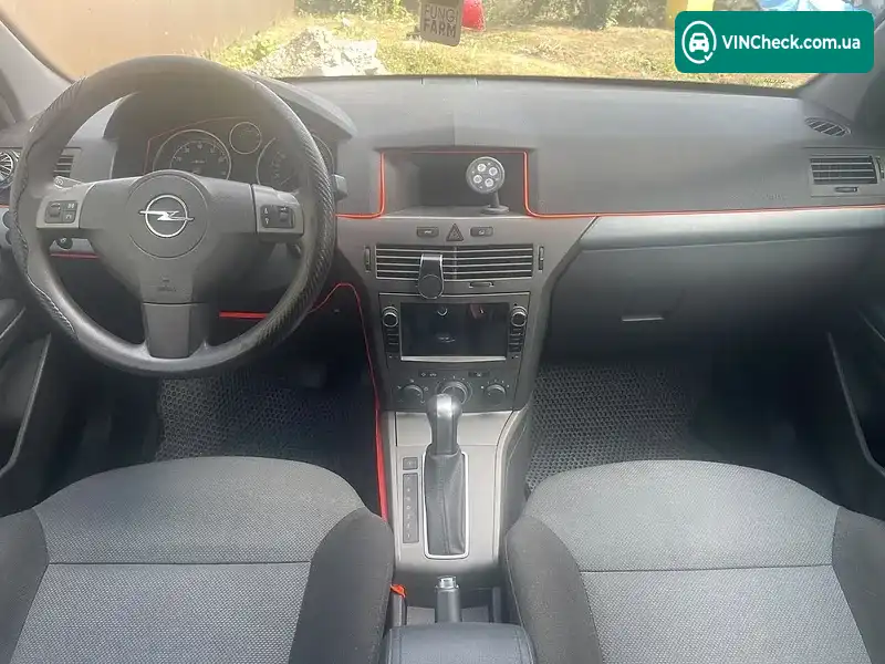 Opel Astra 2004, фото з оголошення 2 з 5, VIN W0L0AHL3555077590